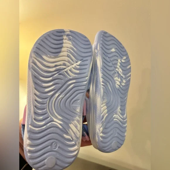 NWT Rugged Shark sandals girl size 9 - Picture 4 of 4